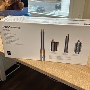 Dyson Airwrap Origin PRICE FIRM